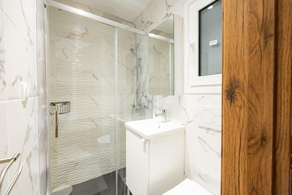 Spacious And Modern Flat At Koukaki, Near Acropolis Atenas Exterior foto